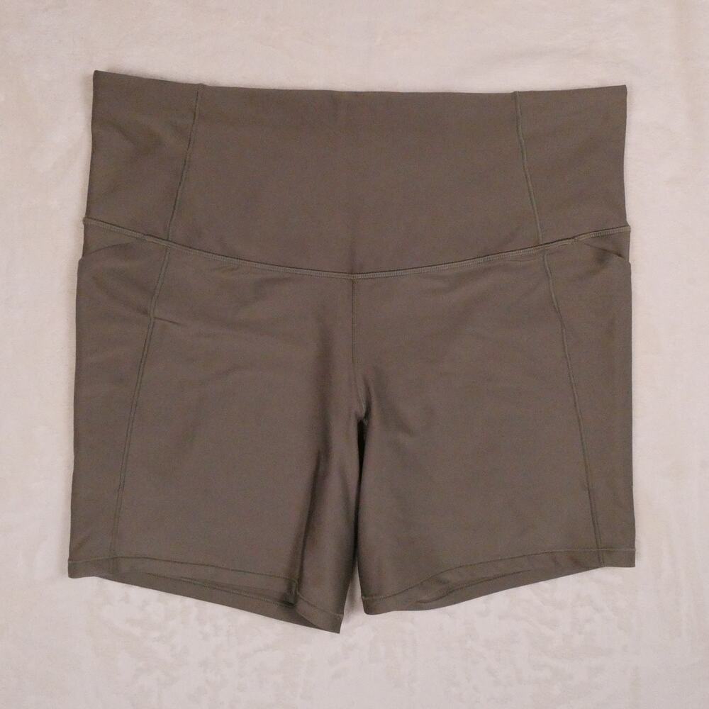 All in Motion Light Brown Bike Shorts Size XXL 6" Inseam Effortless Support NWOT